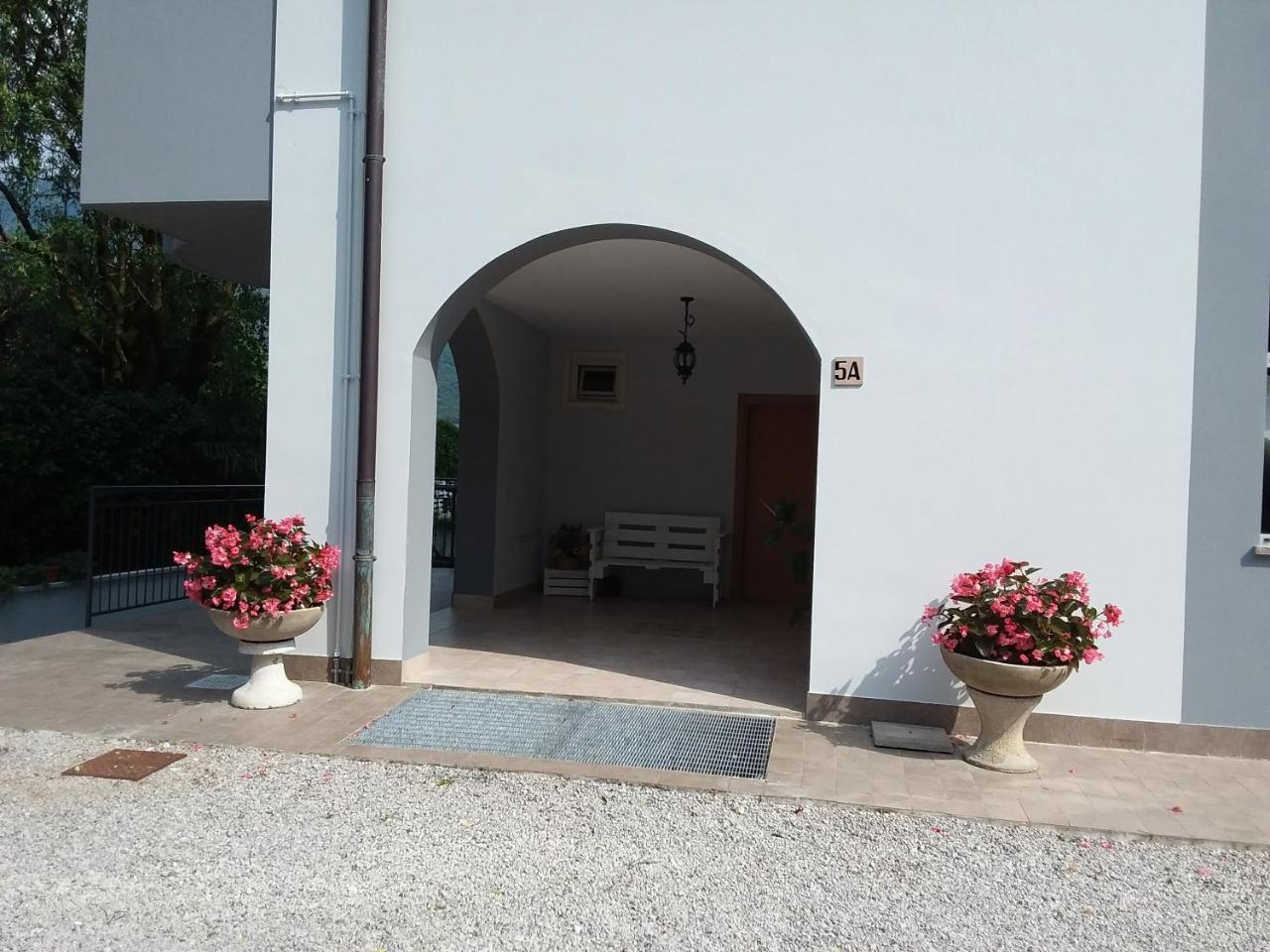 Apartment Viola Arco Esterno foto